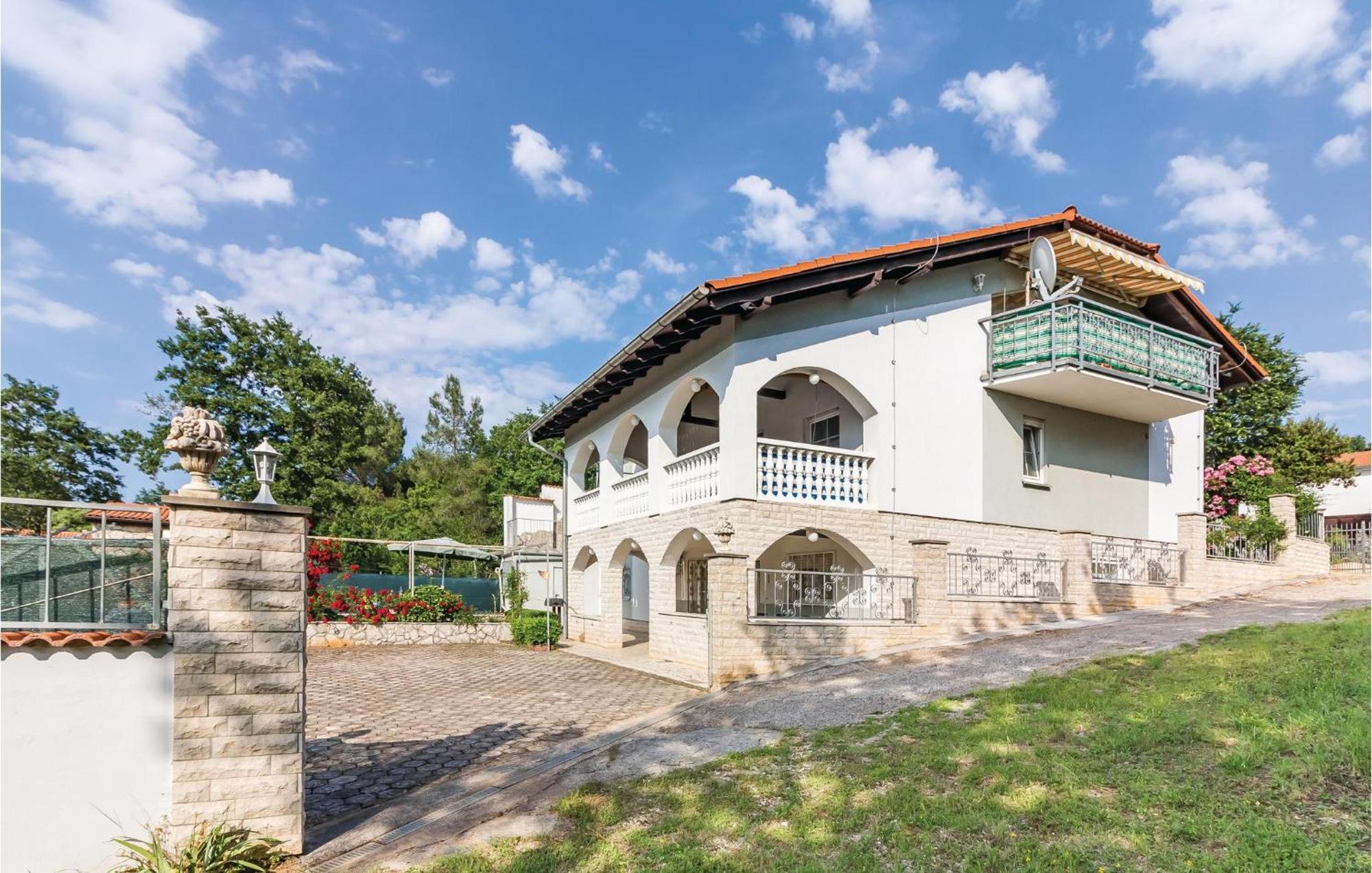 3 Bedroom Awesome Apartment In Pavicini エクステリア 写真